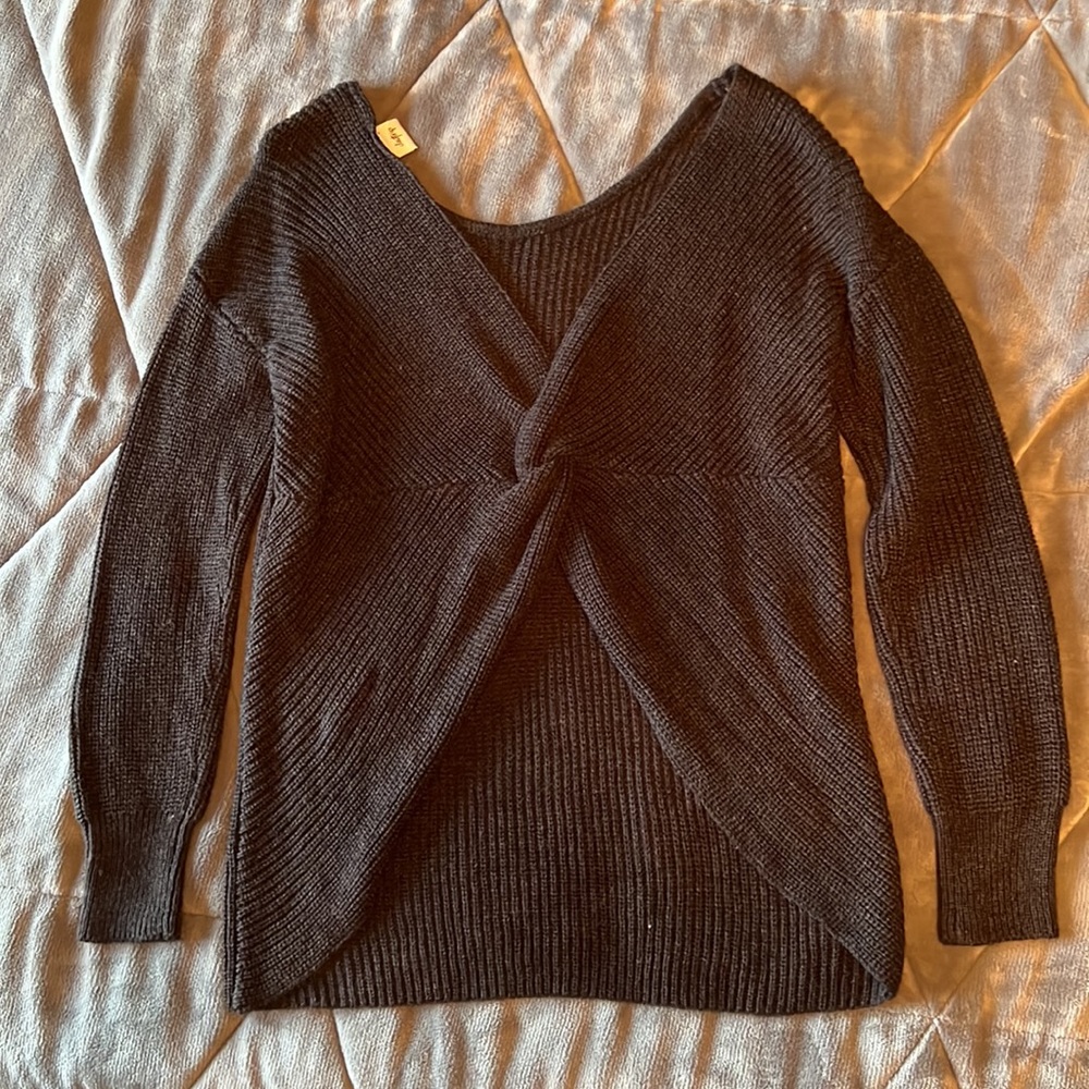 Size Large Daytrip Oversized Black Sweater - Picture 2 of 3